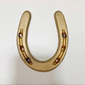 Gold decorative horse shoe